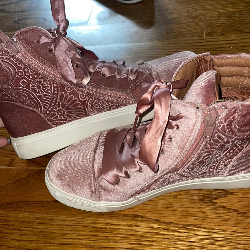Steve Madden high top sneakers